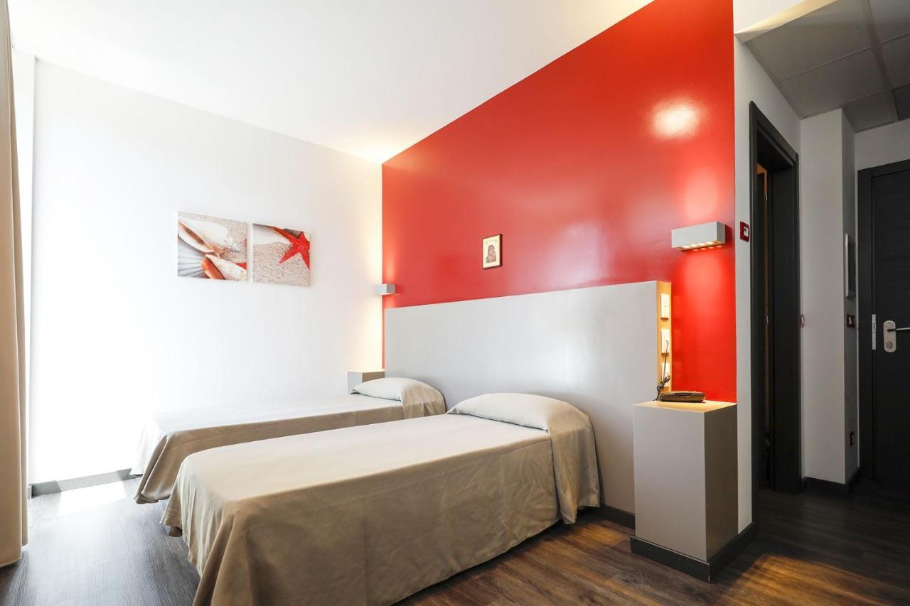 Casa Per Ferie San Juan De Avila โรม ภายนอก รูปภาพ